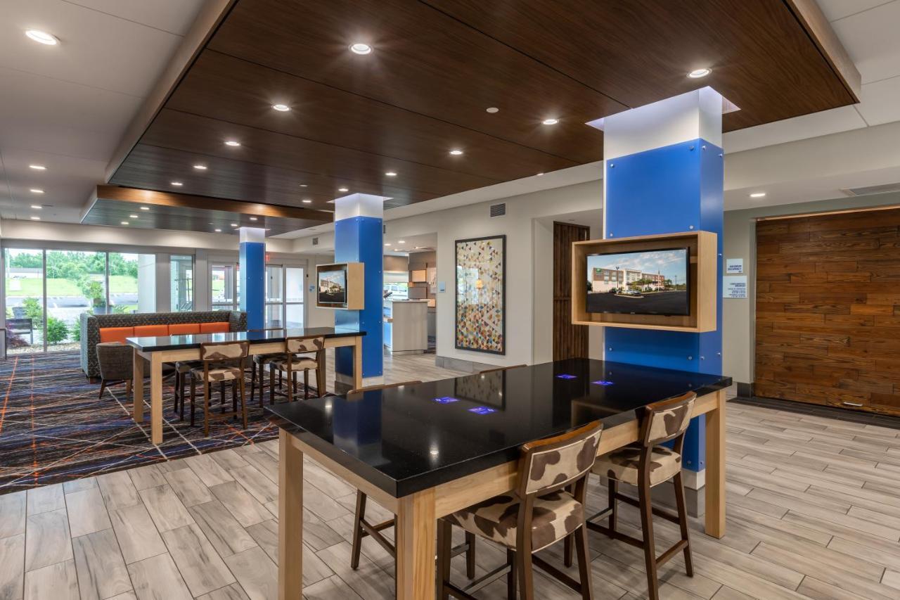 Holiday Inn Express & Suites Greenville S - Piedmont By Ihg Екстериор снимка