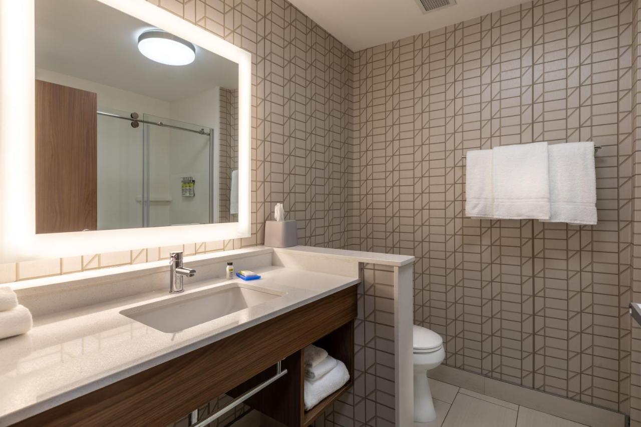 Holiday Inn Express & Suites Greenville S - Piedmont By Ihg Екстериор снимка