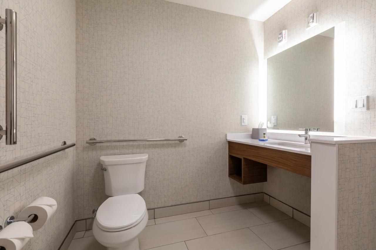 Holiday Inn Express & Suites Greenville S - Piedmont By Ihg Екстериор снимка