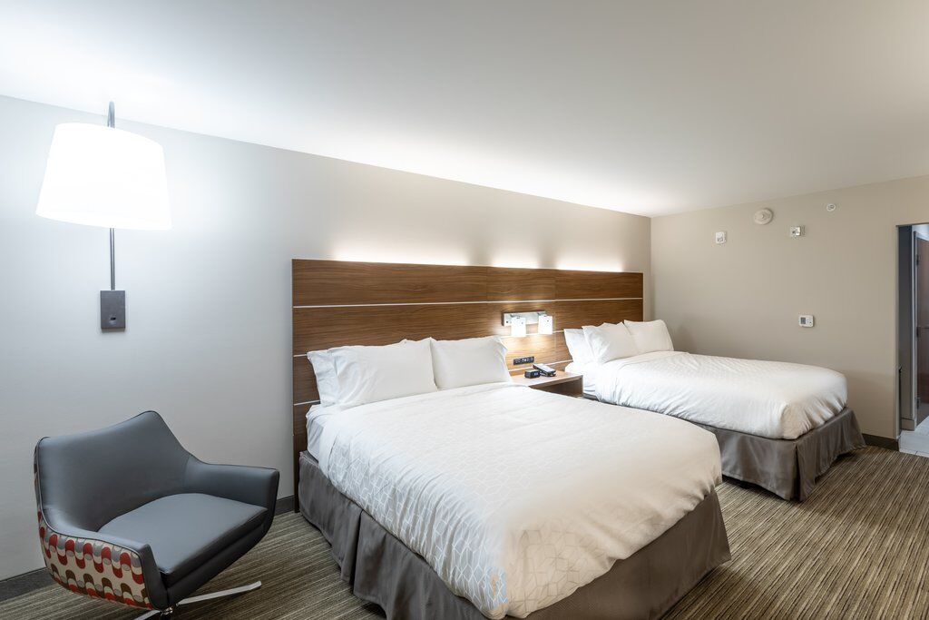 Holiday Inn Express & Suites Greenville S - Piedmont By Ihg Екстериор снимка