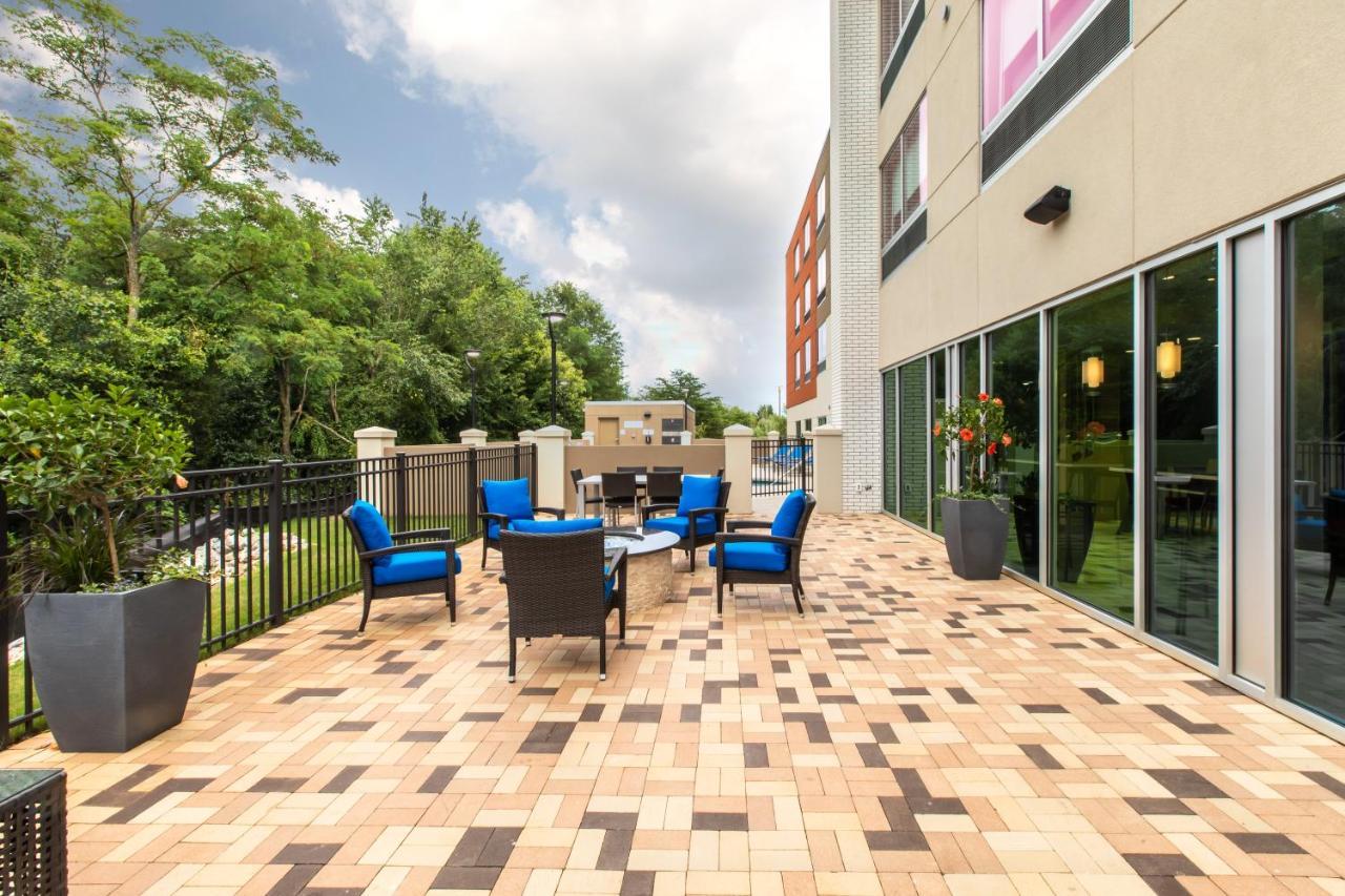 Holiday Inn Express & Suites Greenville S - Piedmont By Ihg Екстериор снимка