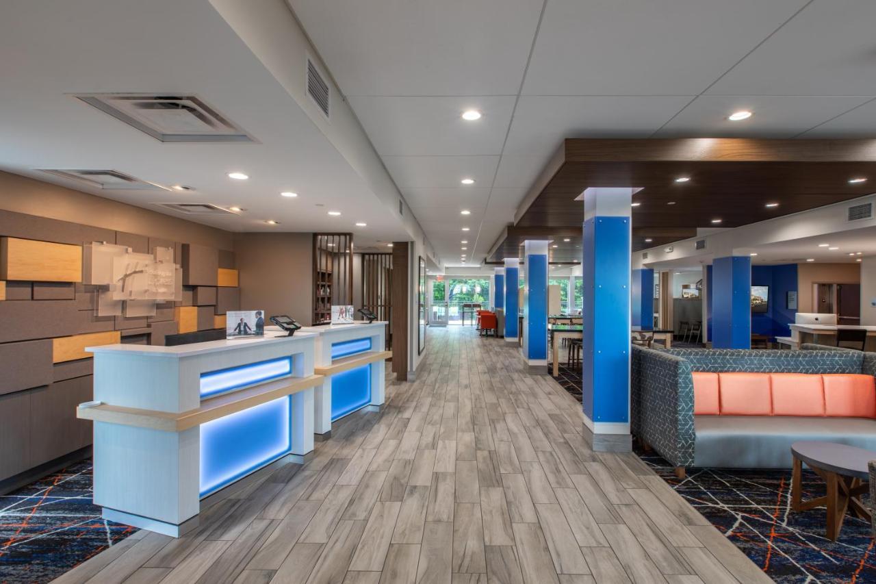 Holiday Inn Express & Suites Greenville S - Piedmont By Ihg Екстериор снимка
