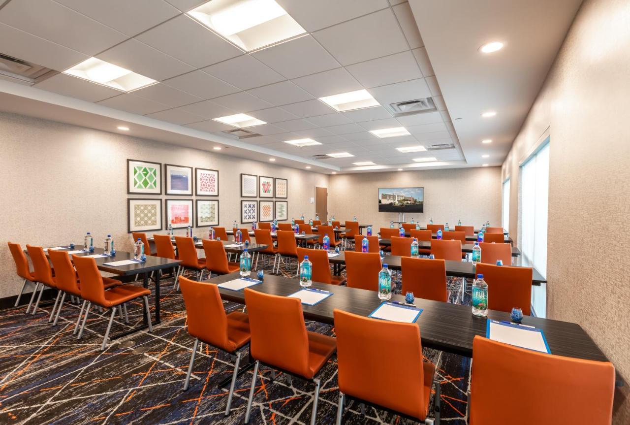 Holiday Inn Express & Suites Greenville S - Piedmont By Ihg Екстериор снимка